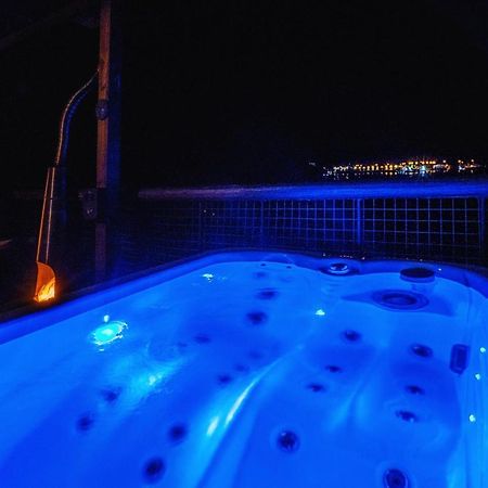 Mountview Pod Hotel Lochinver Eksteriør billede